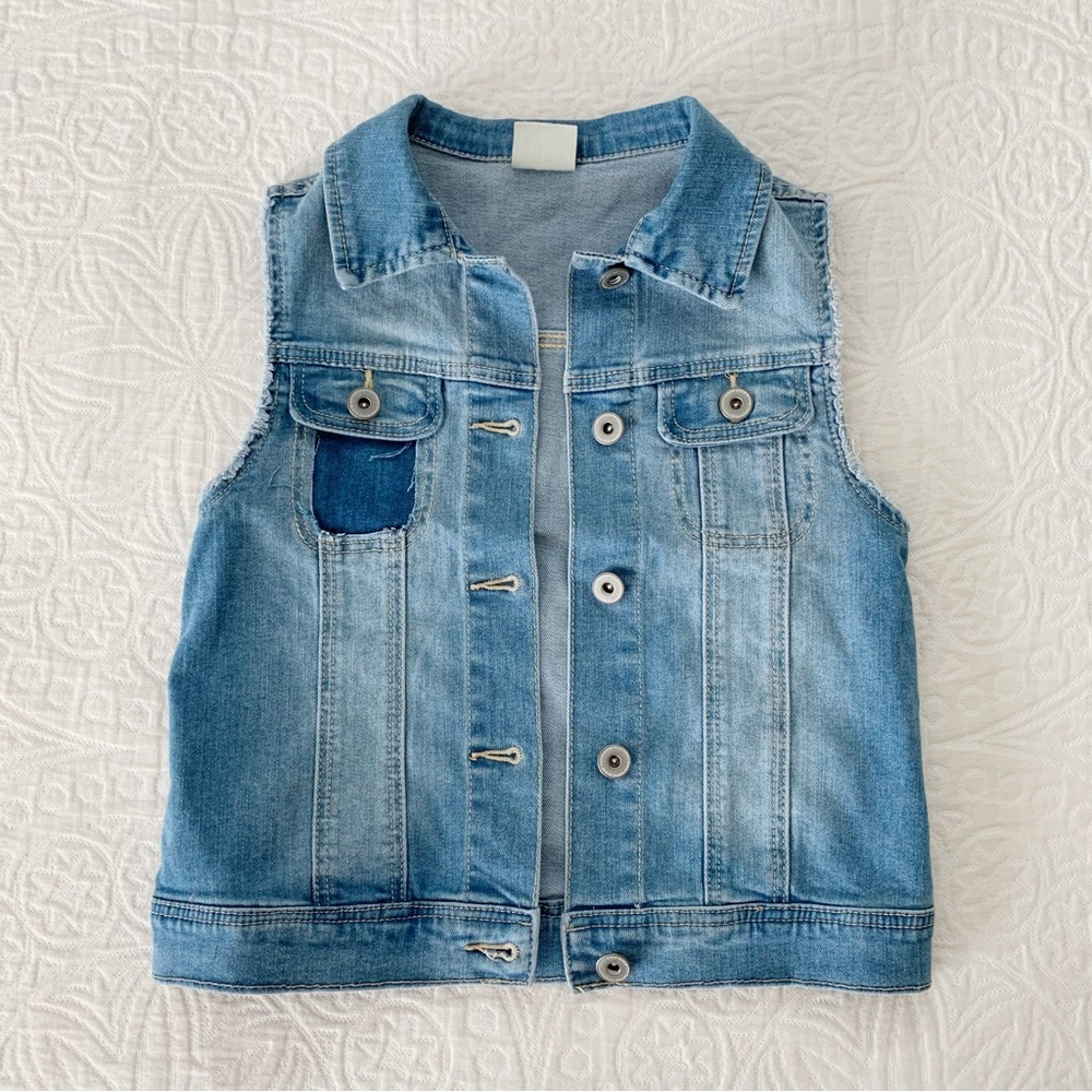 Zara Girls'‎ Button-Front Distressed Denim Vest (Sz 7-8)